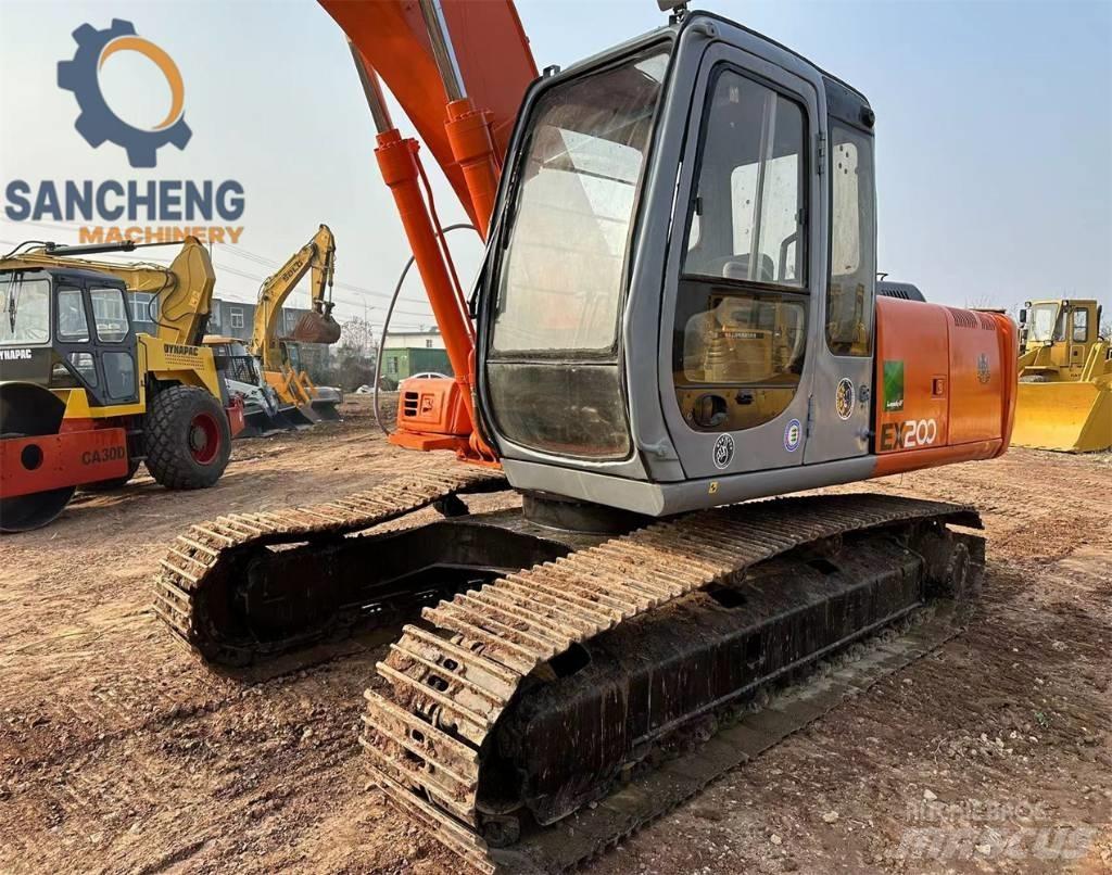 Hitachi EX 200 Telakaivukoneet