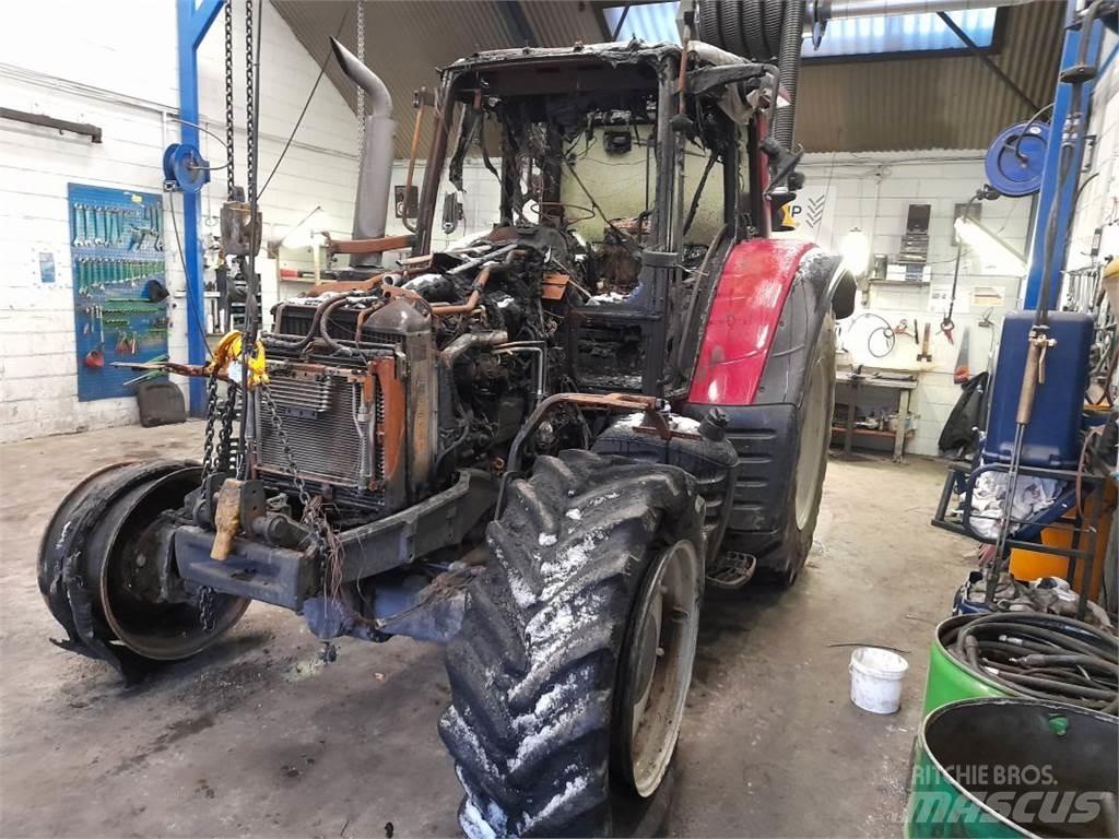 Valtra N163 Traktorit