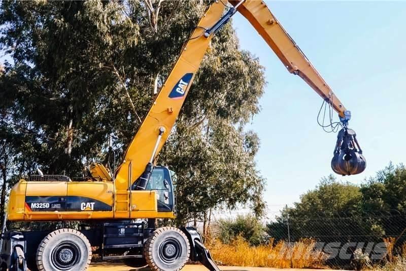 CAT M325 Minikaivukoneet < 7t