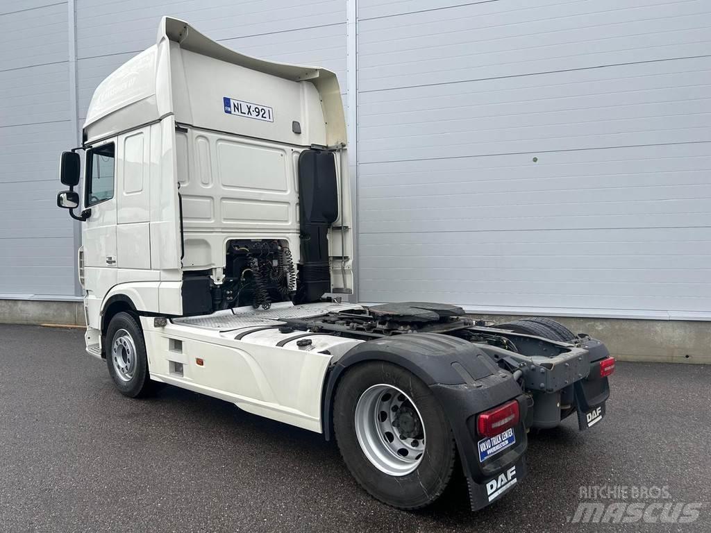 DAF XF Vetopöytäautot