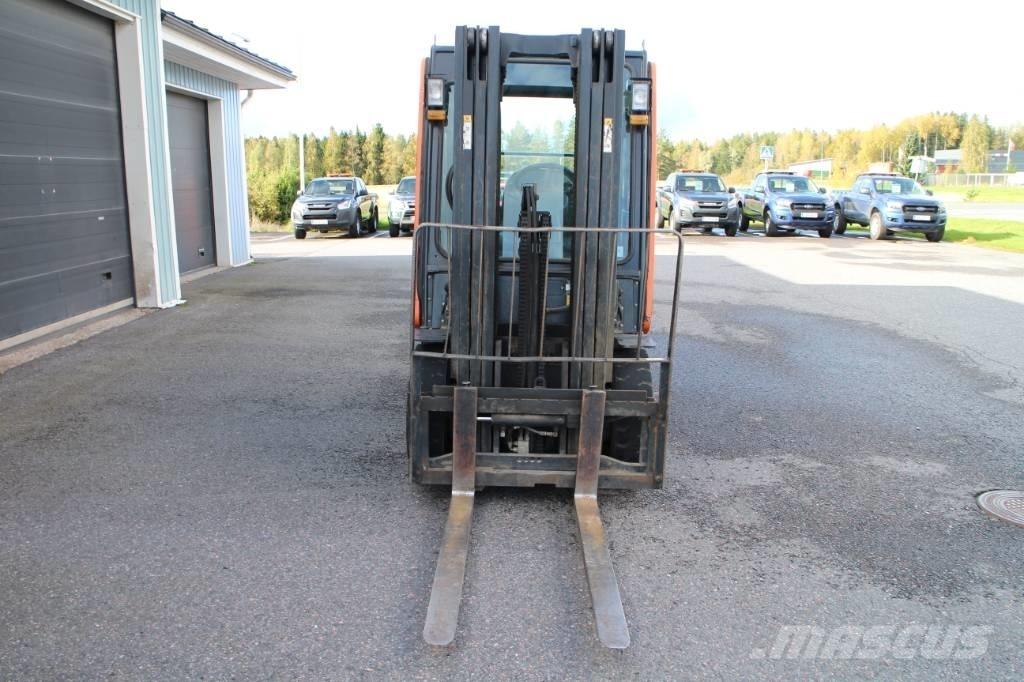 Doosan D 25 S Dieseltrukit