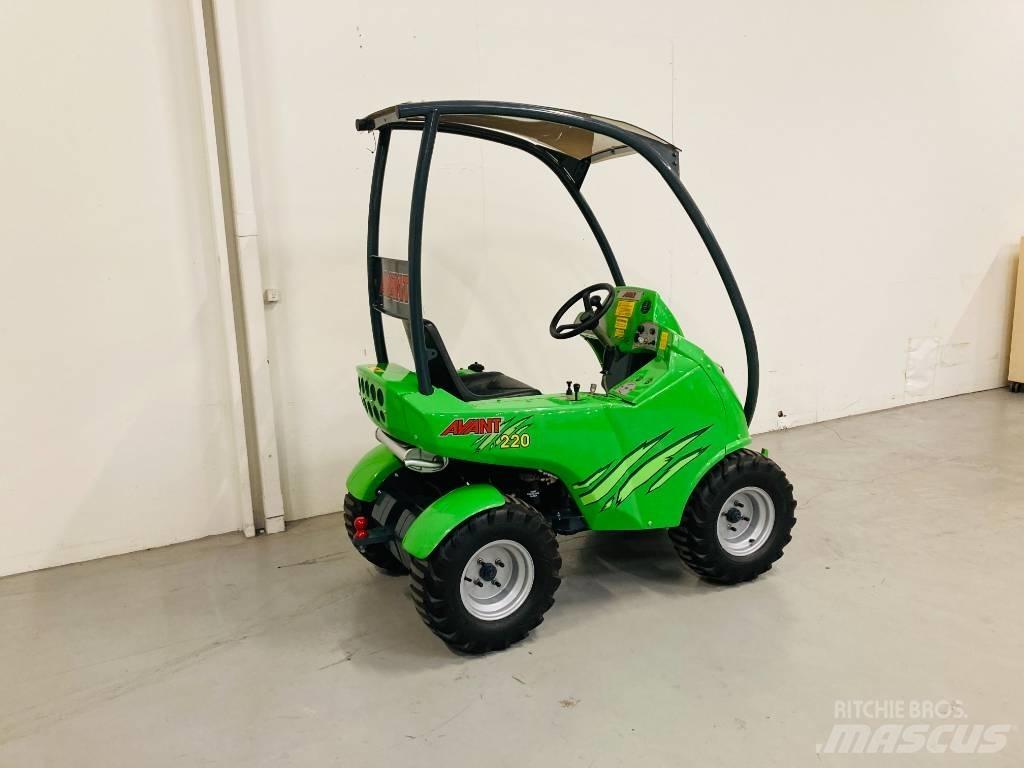Avant 220 Pienkuormaajat