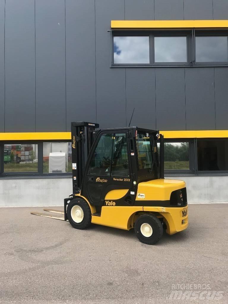 Yale GDP35VX Dieseltrukit
