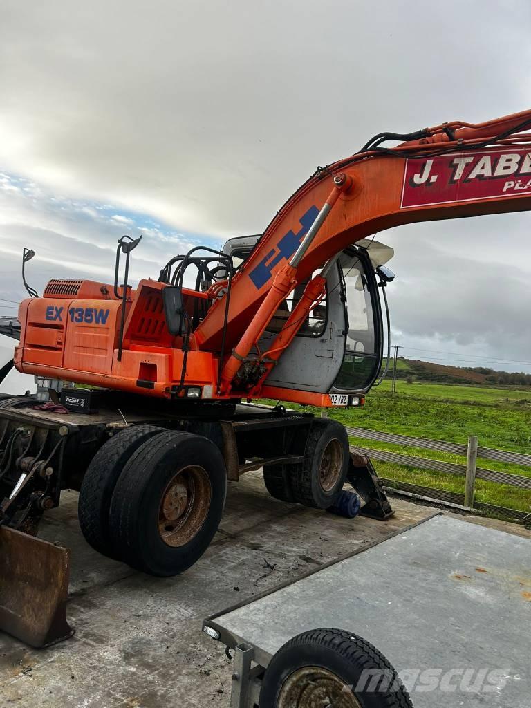 Hitachi EX 135 W Pyöräkaivukoneet