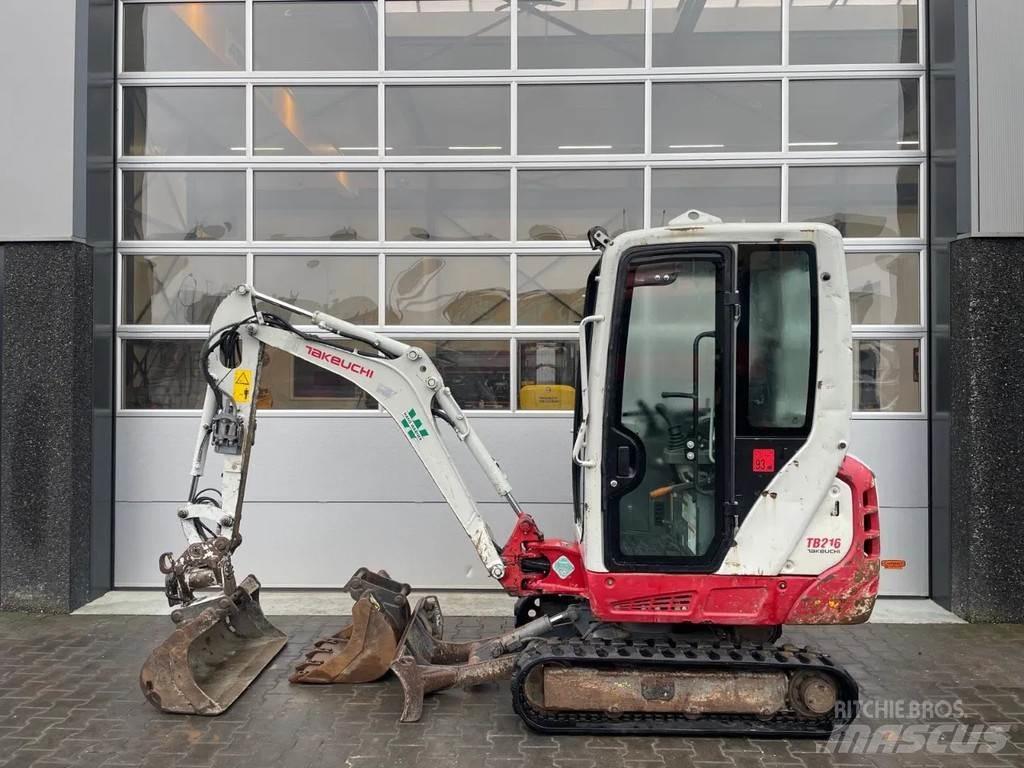 Takeuchi TB216 Minikaivukoneet < 7t