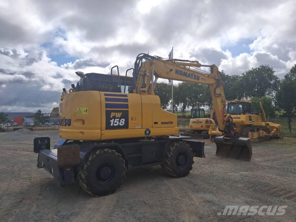 Komatsu PW158-11 Pyöräkaivukoneet