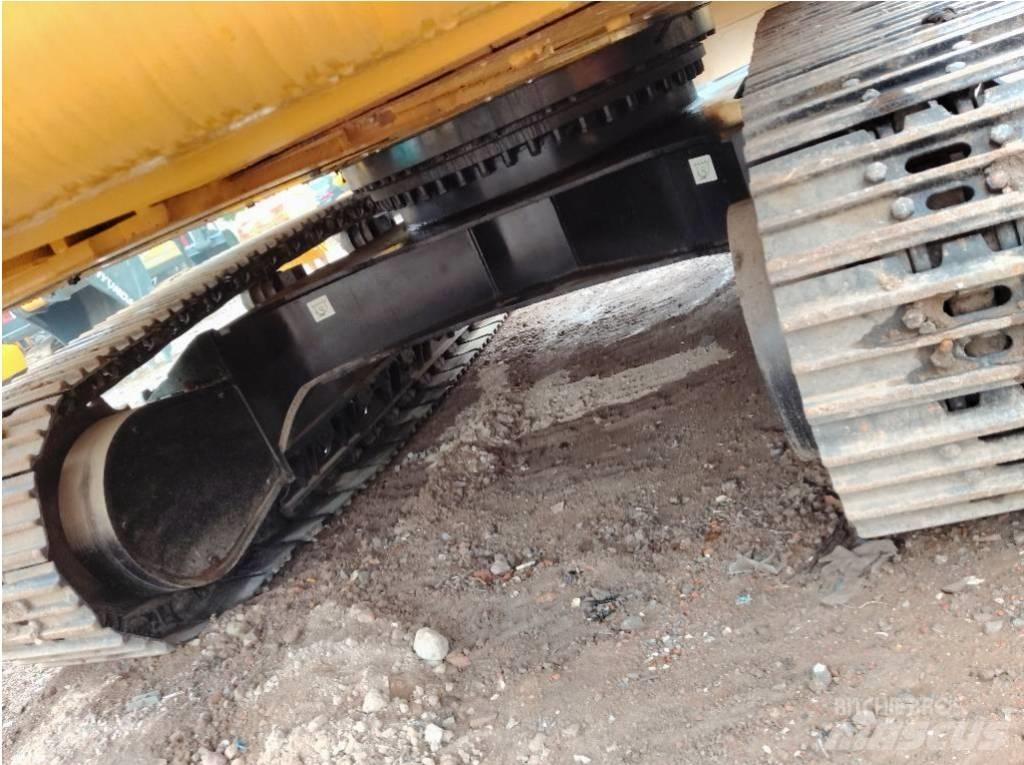 CAT 330 D Telakaivukoneet