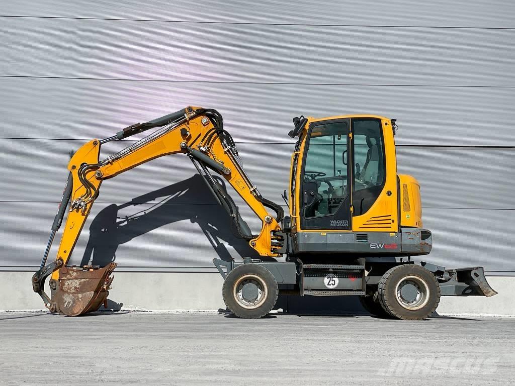 Wacker Neuson EW 65 Pyöräkaivukoneet