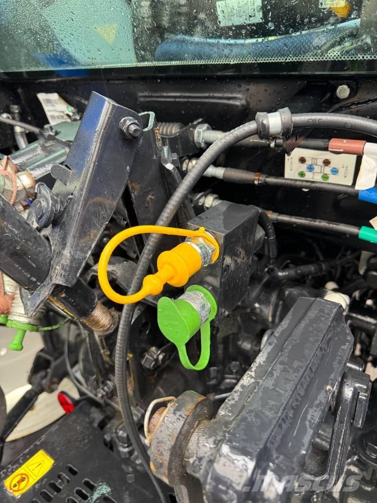 New Holland T4.75S Traktorit