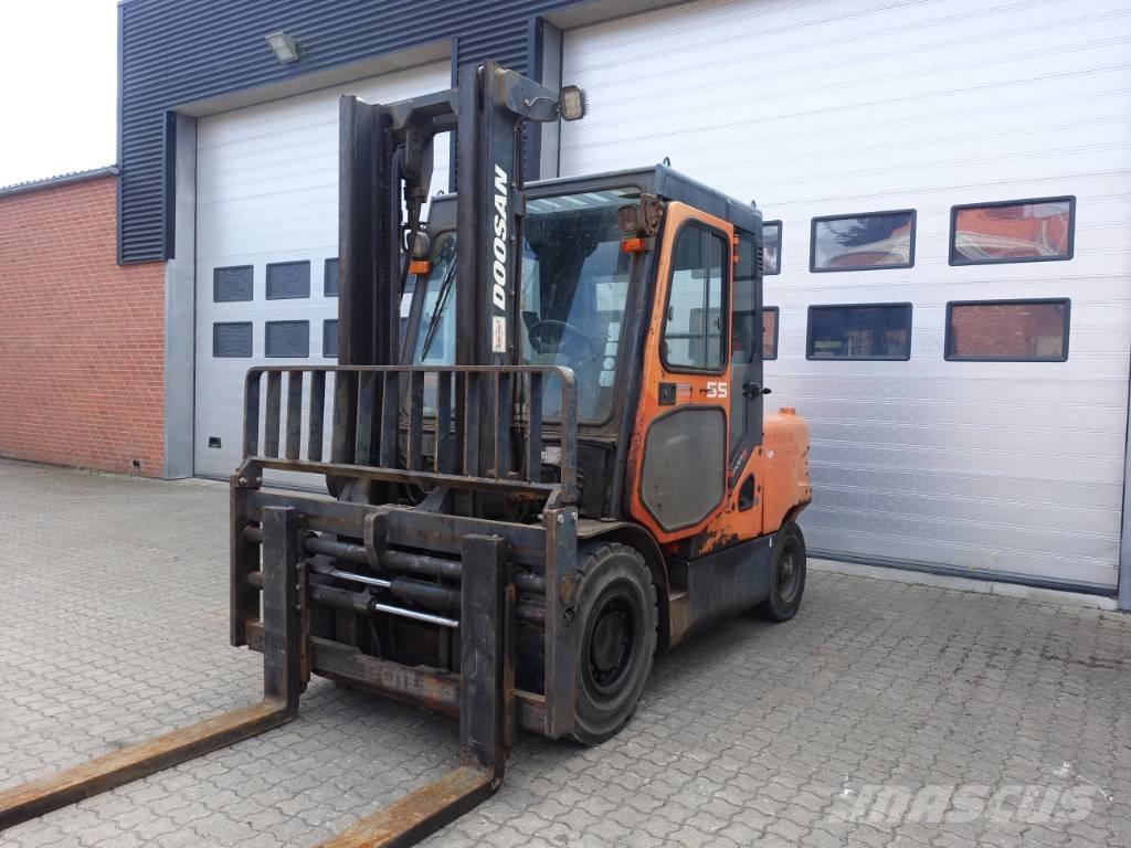 Doosan D 55 C-5 Dieseltrukit