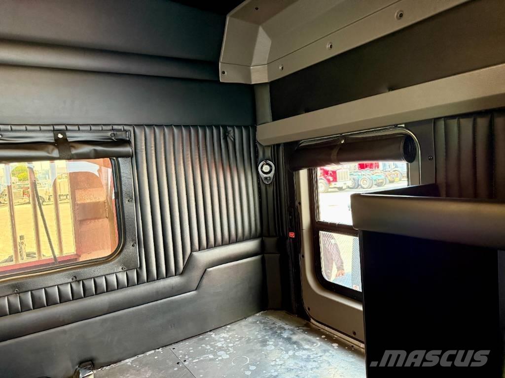 Kenworth W 900 Vetopöytäautot