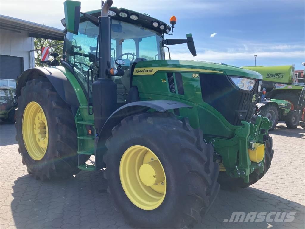John Deere 6R215 Traktorit