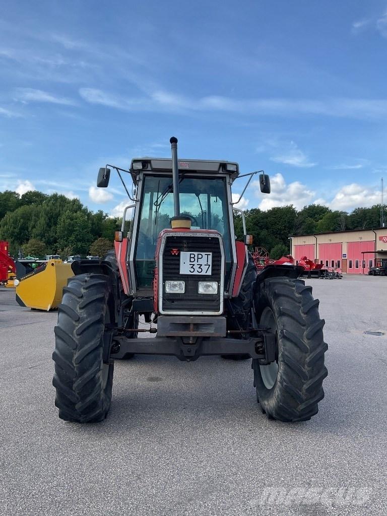 Massey Ferguson 3115 Traktorit
