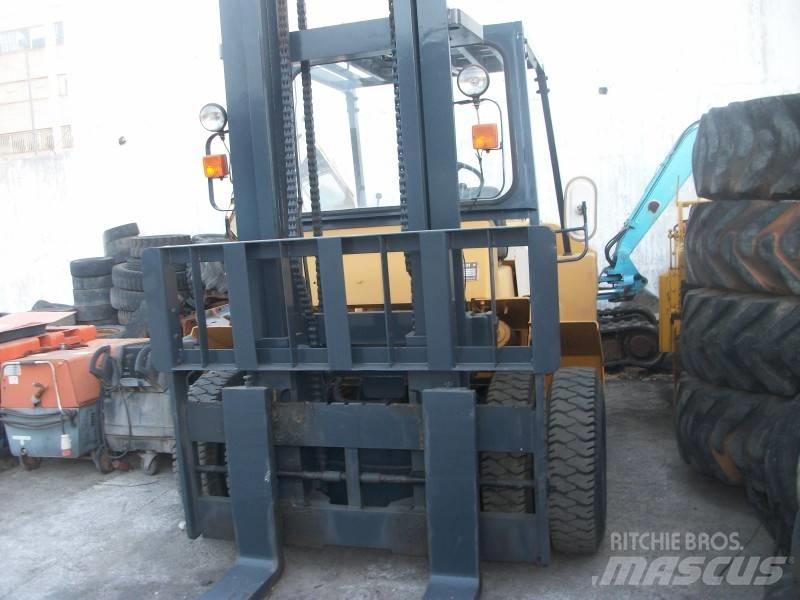 TCM FVD60Z5 Dieseltrukit
