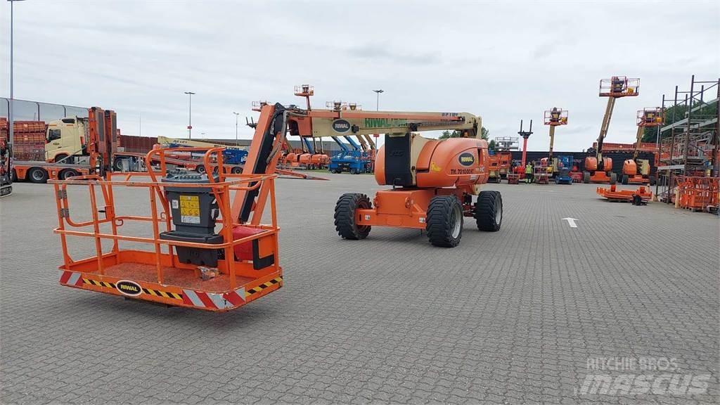 JLG E800AJ Kuukulkijat