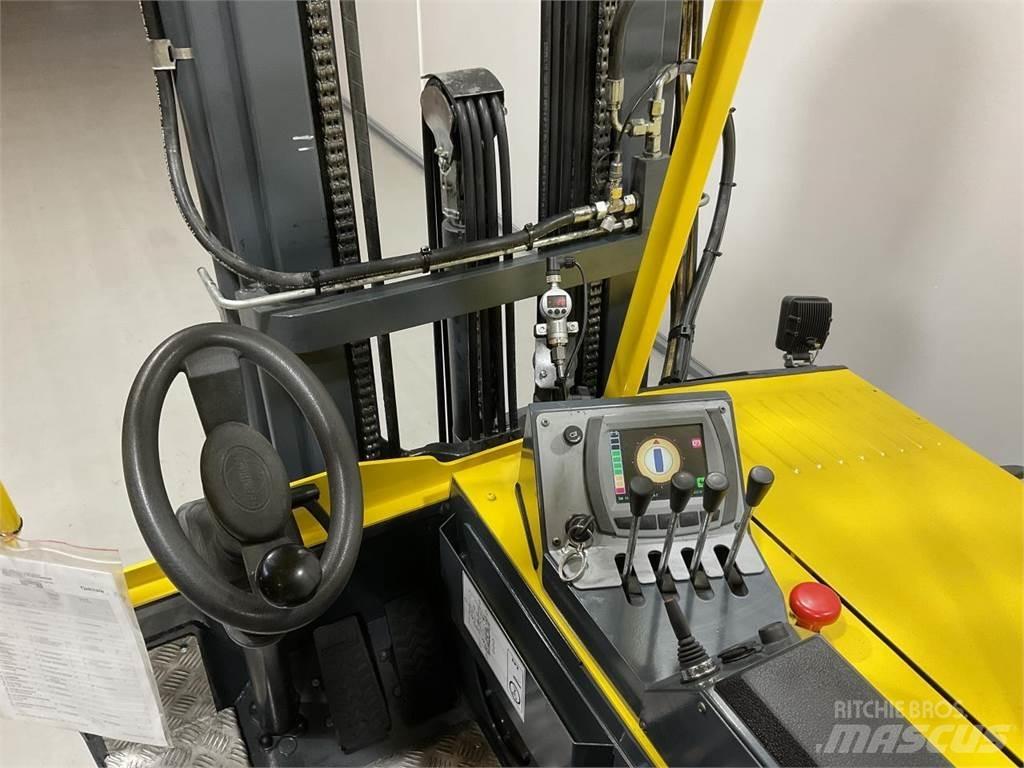 Combilift CBE3000 Nelitietrukit