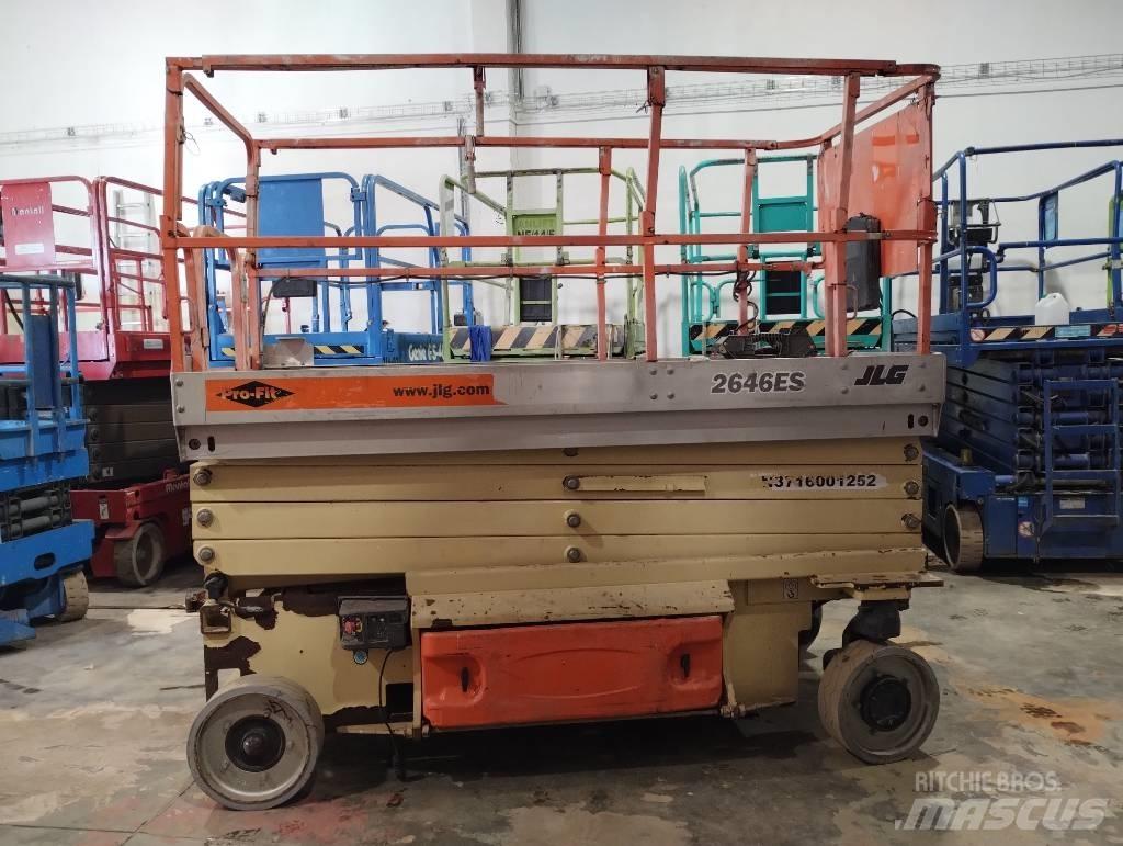 JLG 2646 ES Saksilavat