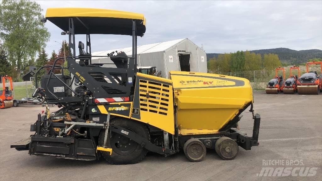 Bomag BF 300 P-2 Asfalttikoneet