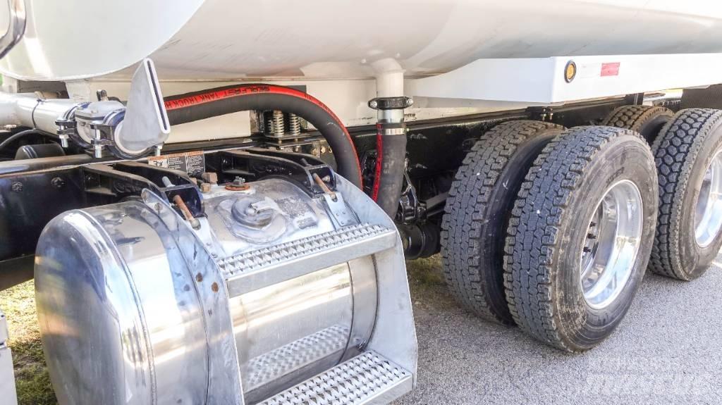 Peterbilt 579 Vesisäiliöautot