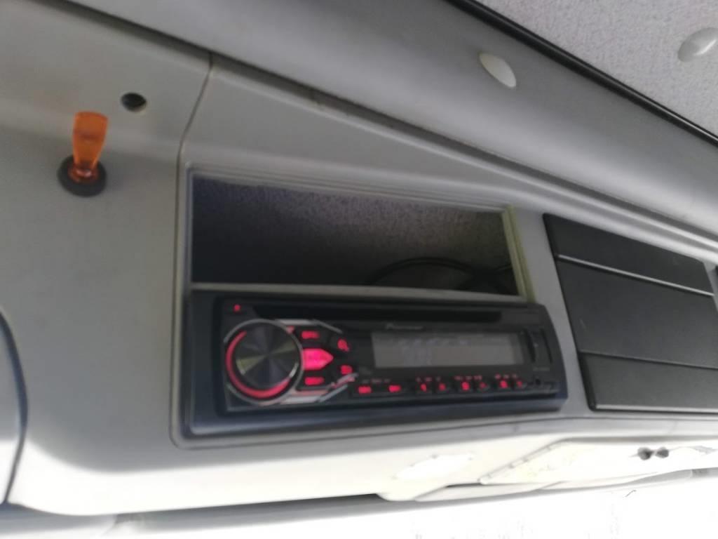 MAN 8.180 Umpikorikuorma-autot