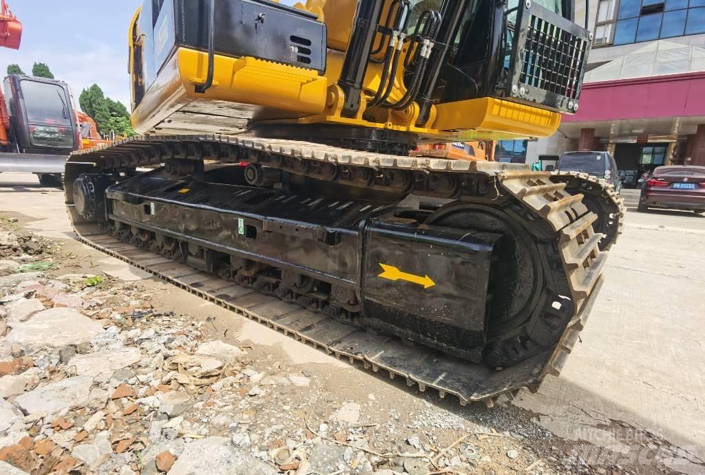 CAT 325D Telakaivukoneet