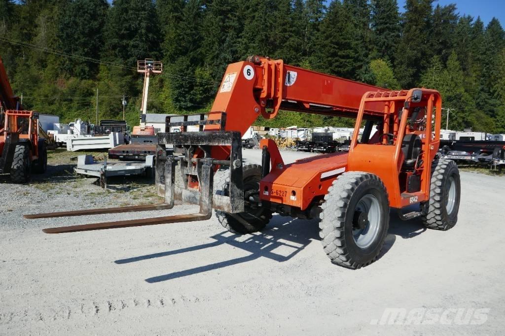 SkyTrak 6042 Kurottajat