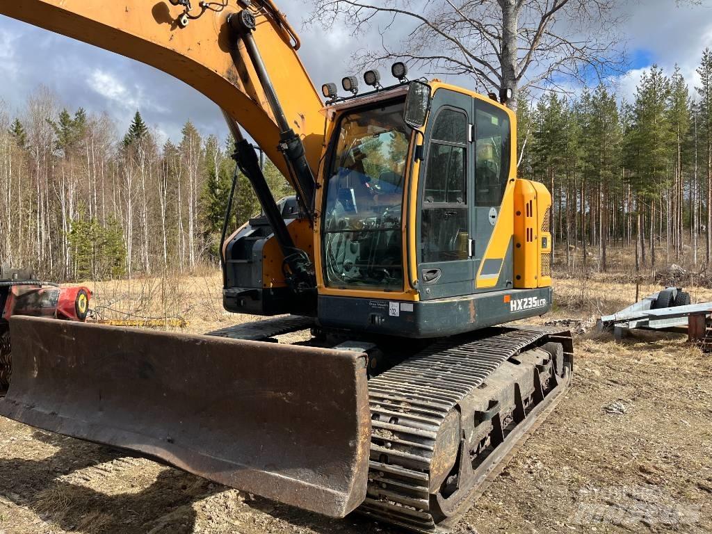 Hyundai HX 235 LCR Telakaivukoneet