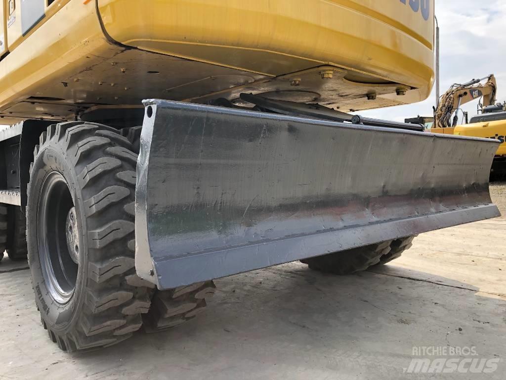 Komatsu PW160-8 Pyöräkaivukoneet
