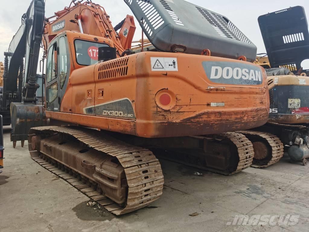 Doosan DX300LC-9C Telakaivukoneet