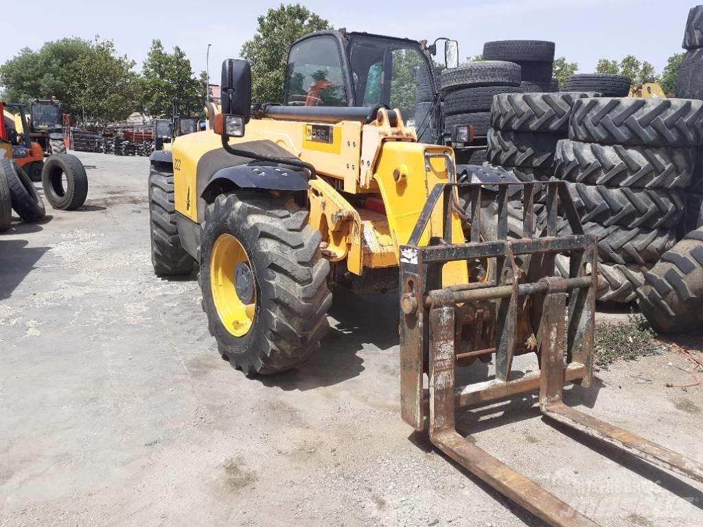 JCB 535-95 Maatalouskurottajat
