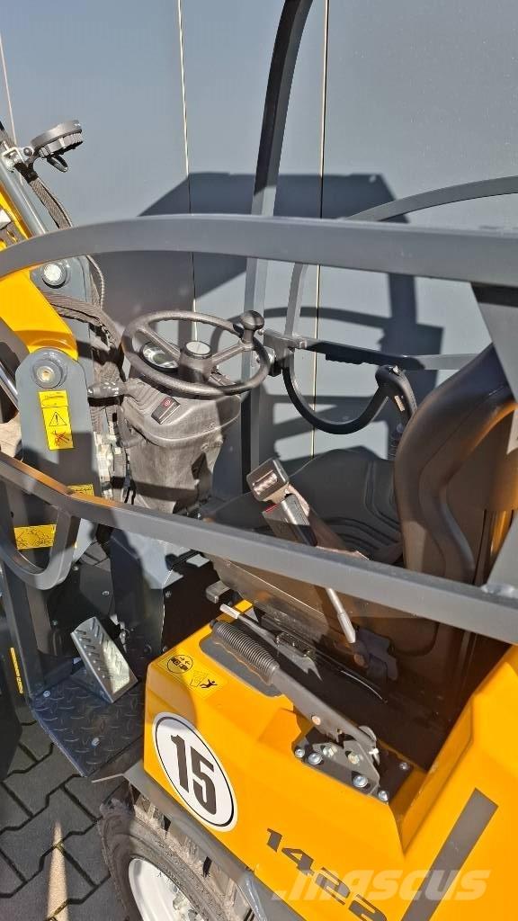 Schäffer 1422 Pienkuormaajat