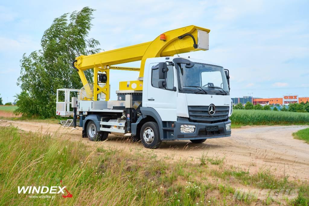 Palfinger P 300 KS Nostolava-autot