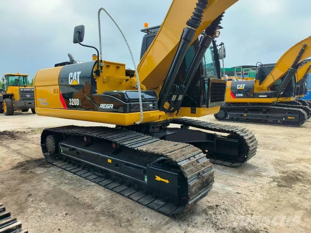 CAT 320 D Telakaivukoneet