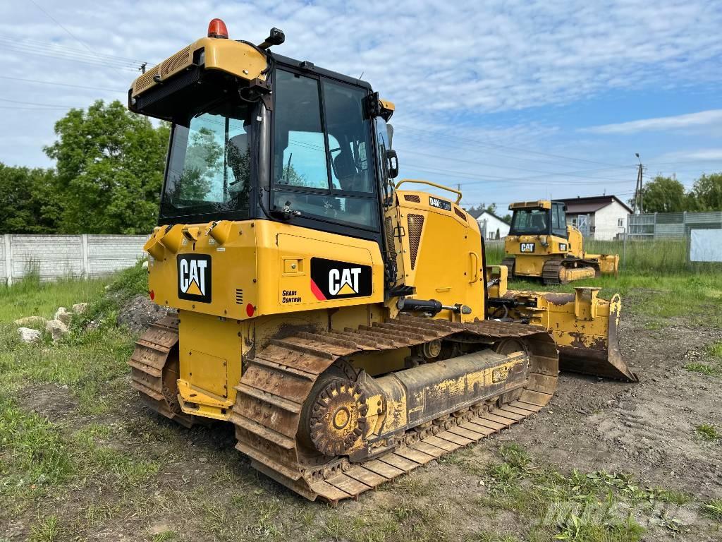CAT D 4 K 2 LGP Telaketjupuskutraktorit