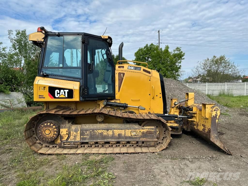 CAT D 4 K 2 LGP Telaketjupuskutraktorit