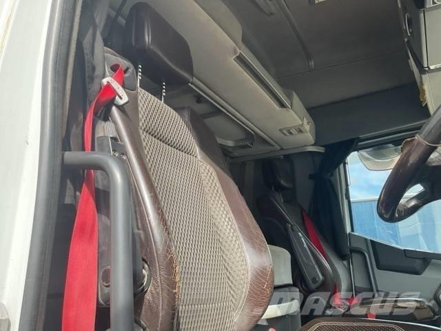 Renault C 520 Vetopöytäautot
