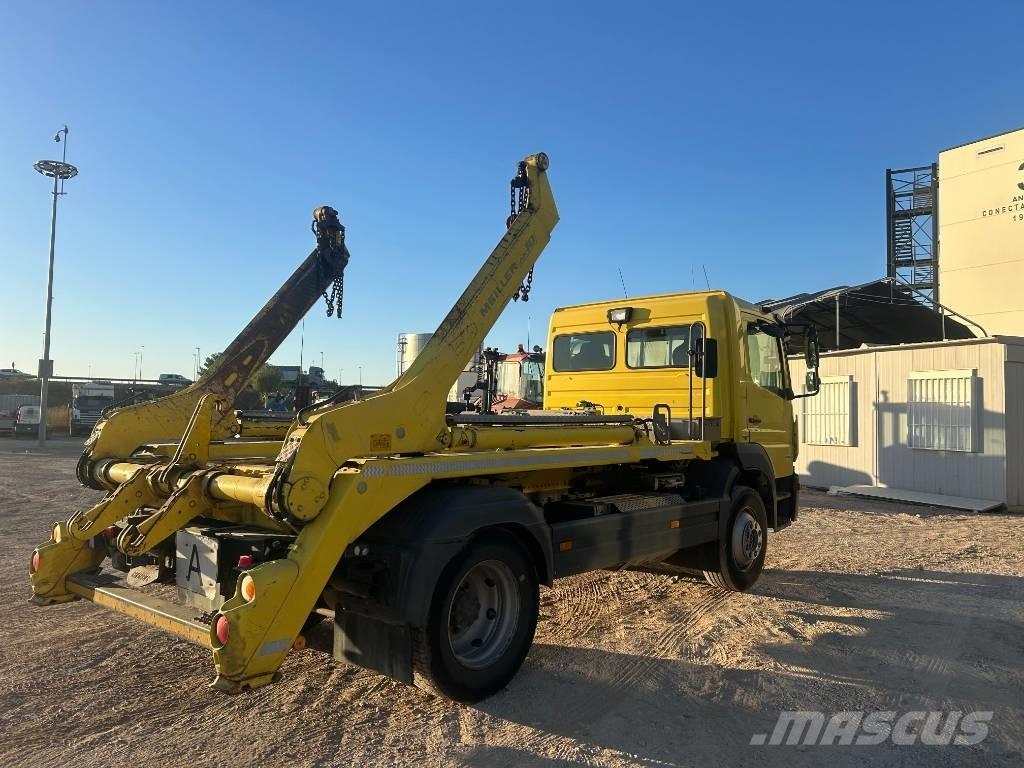 Mercedes-Benz 1530 Varastokontit