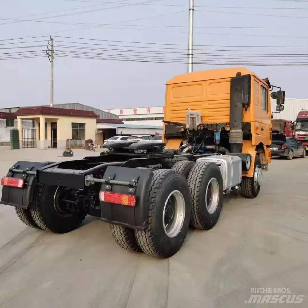 Shacman F3000 6X4 Vetopöytäautot