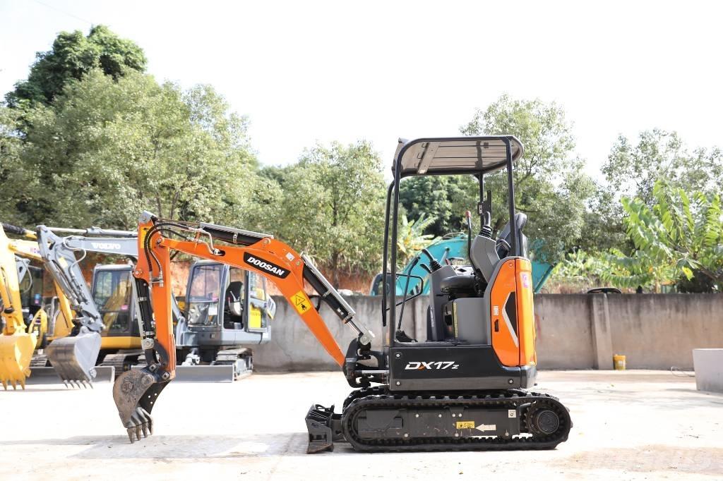 Doosan DX 17 Telakaivukoneet