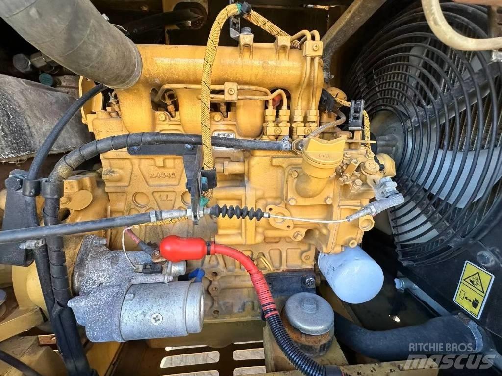 CAT 305.5 Minikaivukoneet < 7t