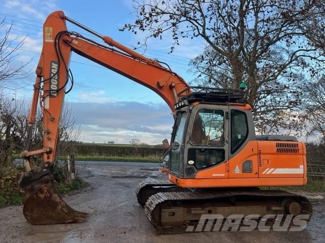 Doosan DX 140 LC Telakaivukoneet