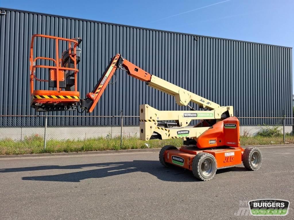 JLG E450 AJ Kuukulkijat