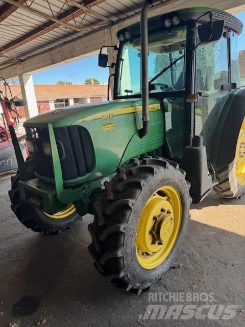John Deere 5415 Traktorit