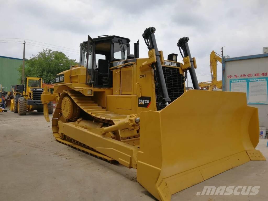 CAT D 7 R Telaketjupuskutraktorit
