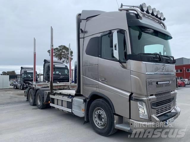 Volvo FH 750 Puuautot