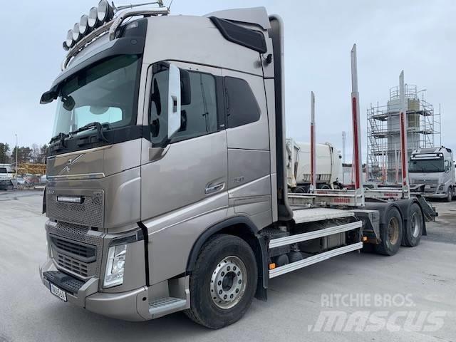 Volvo FH 750 Puuautot