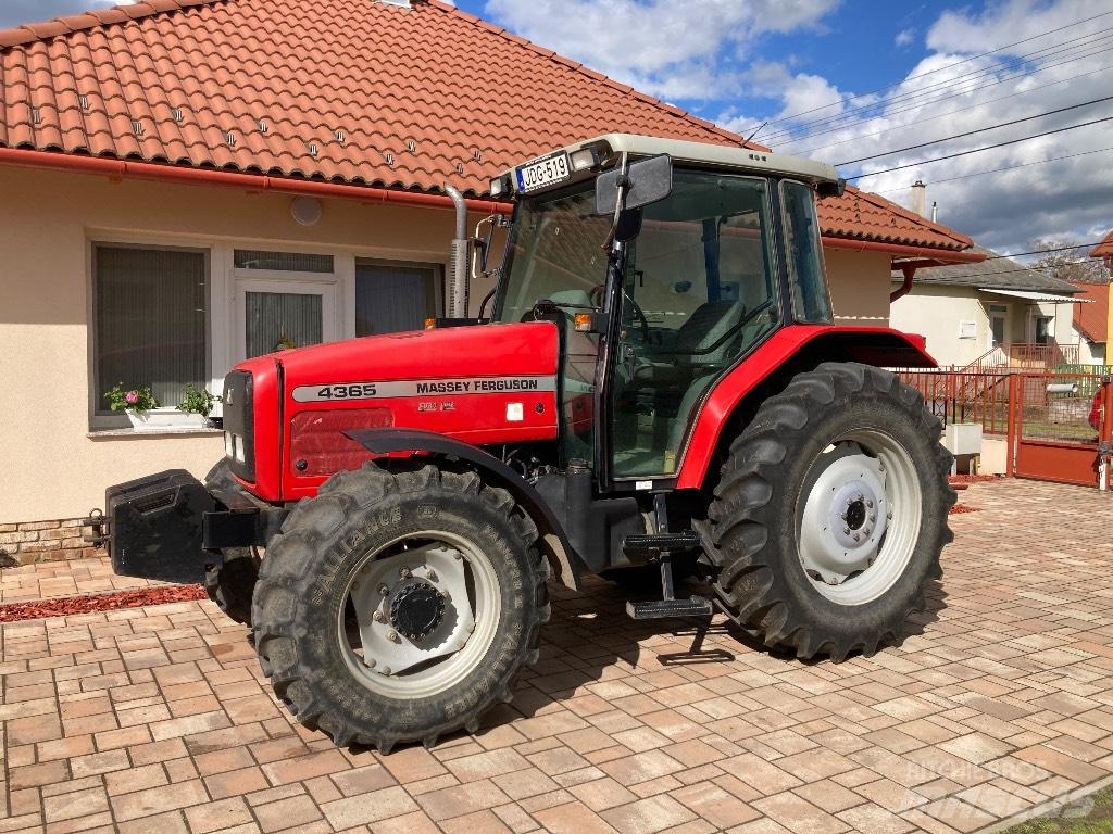 Massey Ferguson 4365 Traktorit