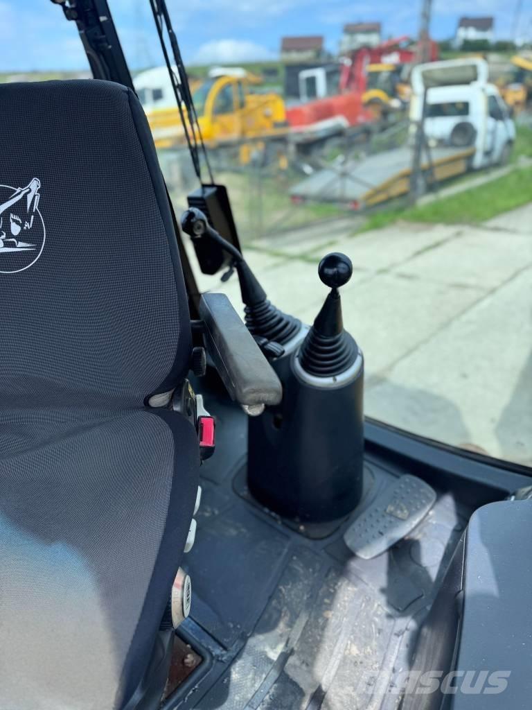 JCB 3CX Kaivurikuormaajat