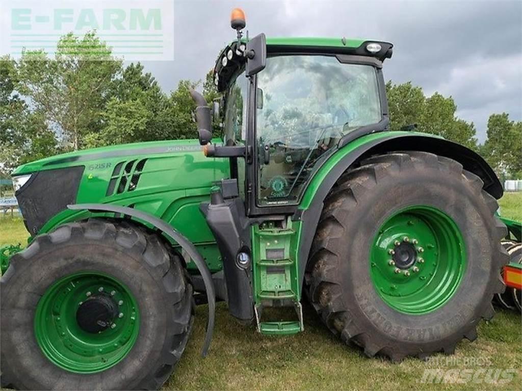 John Deere 6215 r Traktorit