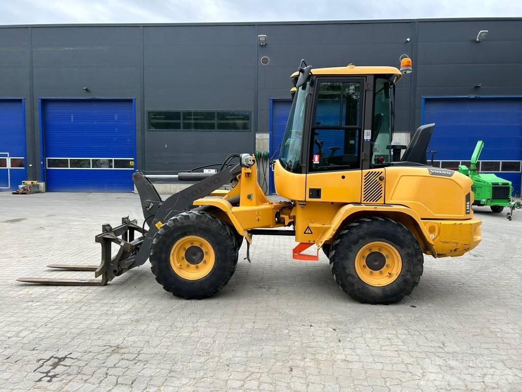 Volvo L 30 G Pyöräkuormaajat